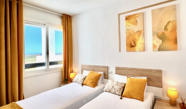 Resale - Apartment -
Las Terrazas de la Torre Golf Resort - Inland