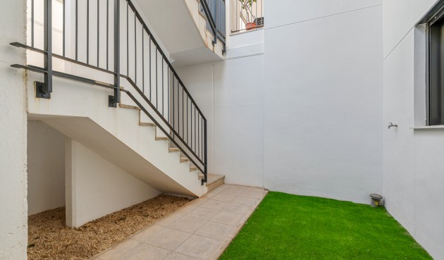 Resale - Apartment -
Campoamor - Costa Blanca