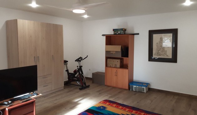 Resale - Villa -
San Miguel de Salinas - Inland