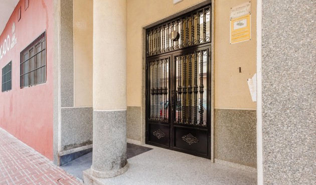 Resale - Apartment -
Torrevieja - Costa Blanca