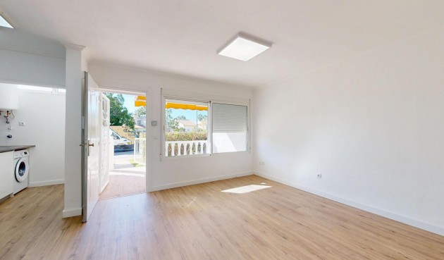 Resale - Bungalow -
Orihuela Costa - Costa Blanca