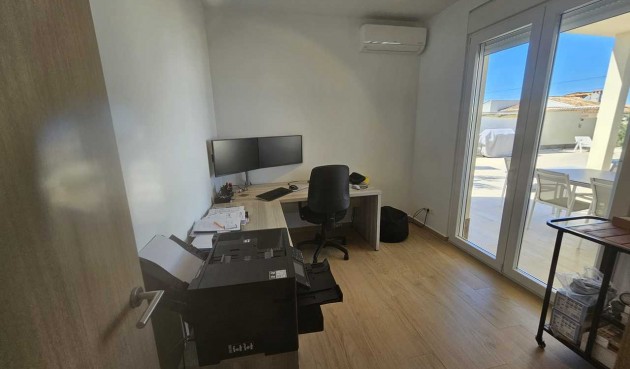 Resale - Villa -
Torrevieja - Costa Blanca