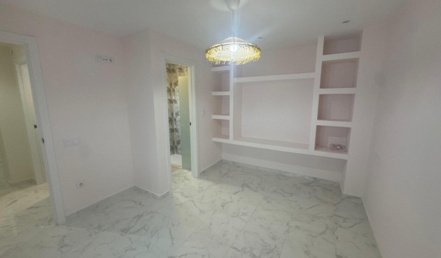 Resale - Apartment -
Torrevieja - Costa Blanca