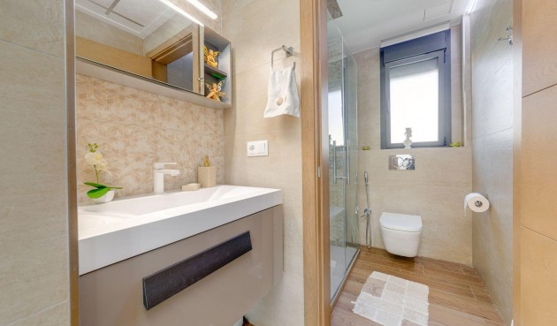 Resale - Villa -
Torrevieja - Costa Blanca