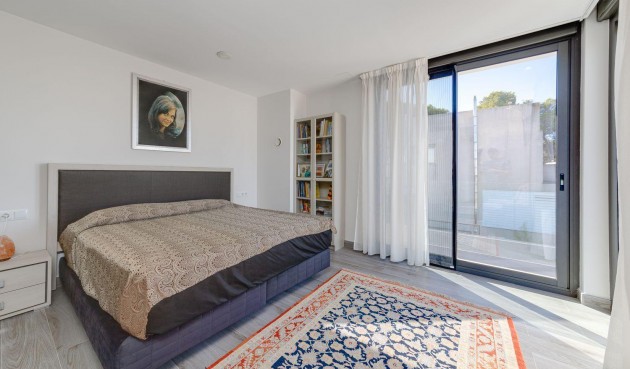 Resale - Villa -
Torrevieja - Costa Blanca