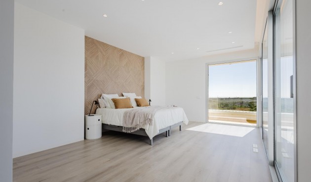 Resale - Villa -
Orihuela Costa - Costa Blanca