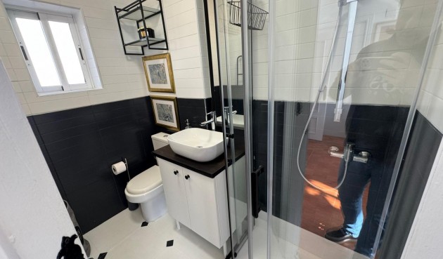 Resale - Bungalow -
Torrevieja - Costa Blanca