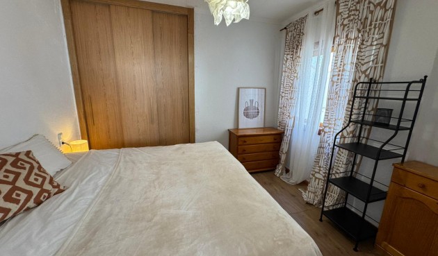 Resale - Bungalow -
Torrevieja - Costa Blanca