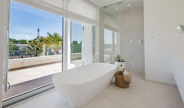 Brukt - Villa -
Orihuela Costa - Costa Blanca