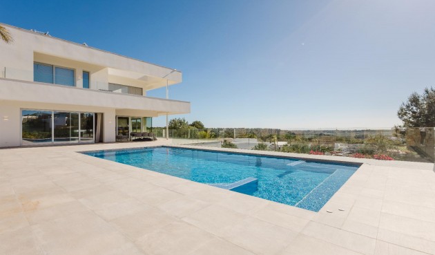 Brukt - Villa -
Orihuela Costa - Costa Blanca
