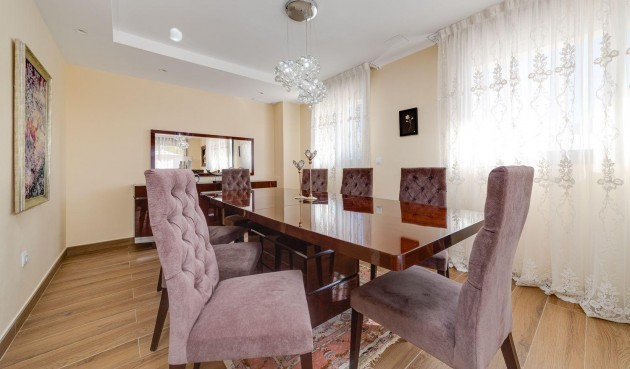 Brukt - Villa -
Torrevieja - Costa Blanca