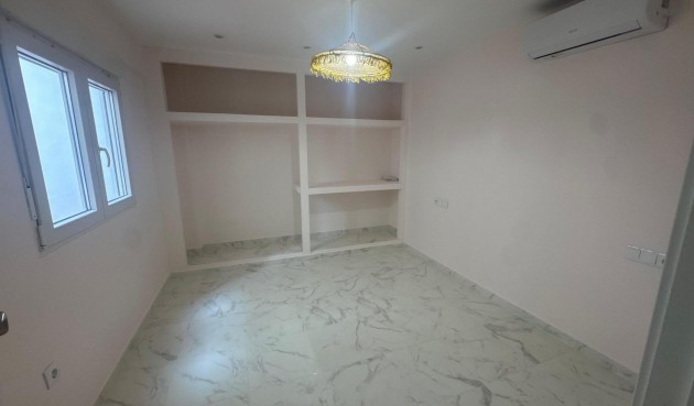 Brukt - Apartment -
Torrevieja - Costa Blanca