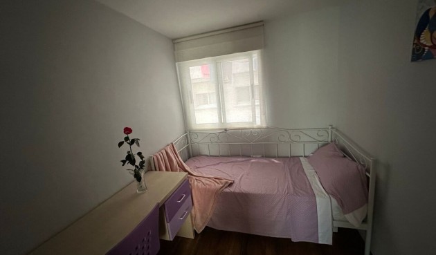 Brukt - Apartment -
Alicante - Pla Del Bon Repos