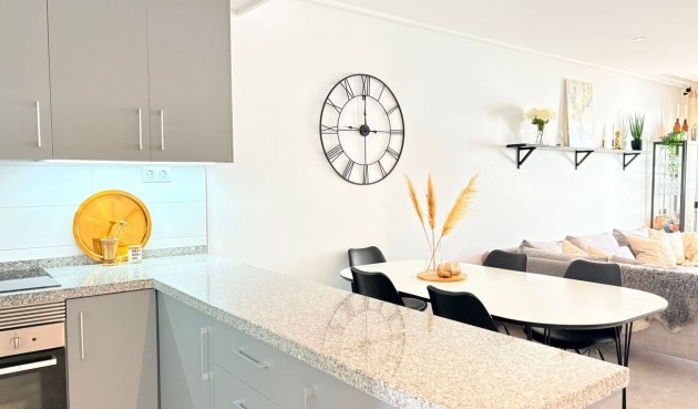 Brukt - Bungalow -
Torre de la Horadada - Porto Marina