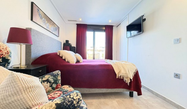 Brukt - Bungalow -
Torre de la Horadada - Porto Marina