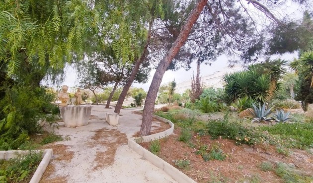 Brukt - Villa -
San Miguel de Salinas - Inland