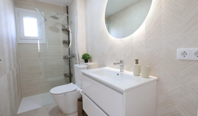 Brukt - Bungalow -
Orihuela Costa - Costa Blanca