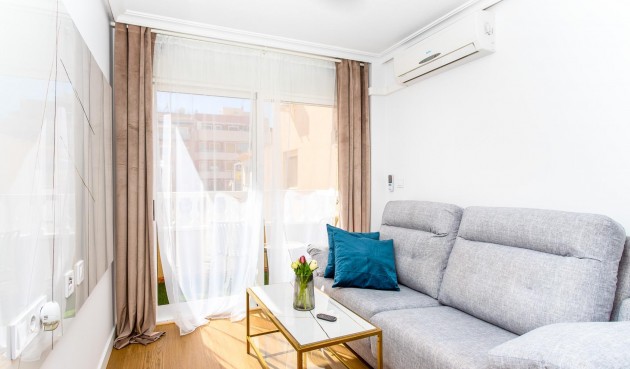 Brukt - Apartment -
Torrevieja - Centro