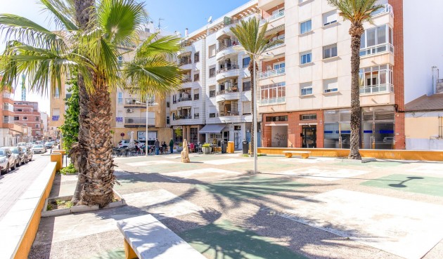 Brukt - Apartment -
Torrevieja - Centro