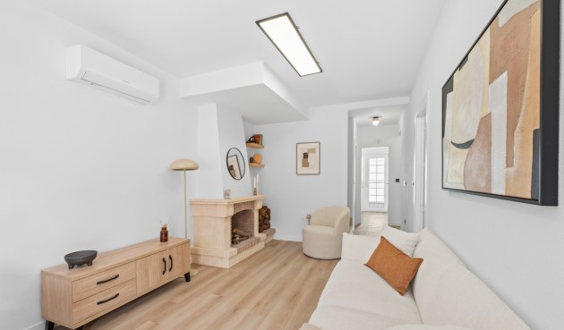 Brukt - Town House -
Villamartin - Costa Blanca