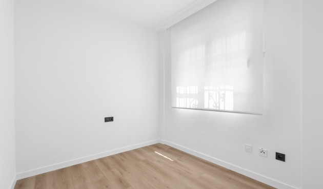 Brukt - Town House -
Villamartin - Costa Blanca