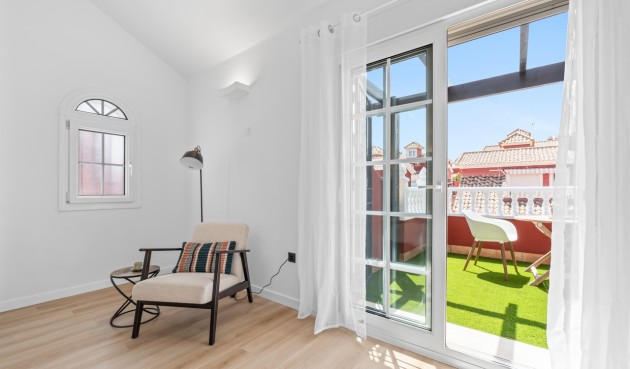 Brukt - Town House -
Villamartin - Costa Blanca