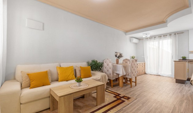 Återförsäljning - Semi Detached -
Orihuela Costa - Villamartín