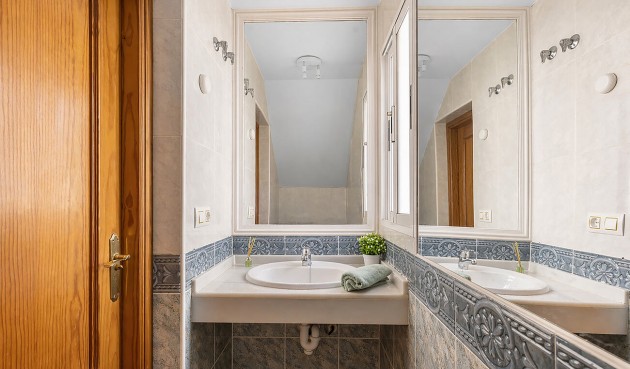 Återförsäljning - Semi Detached -
Orihuela Costa - Villamartín