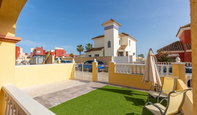 Återförsäljning - Semi Detached -
Orihuela Costa - Villamartín