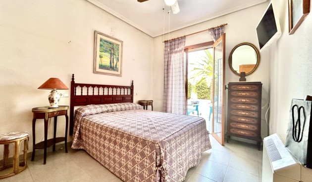 Brukt - Villa -
La Zenia - Costa Blanca