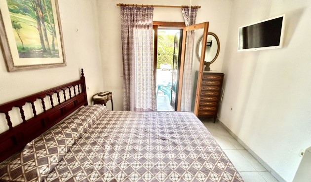 Brukt - Villa -
La Zenia - Costa Blanca