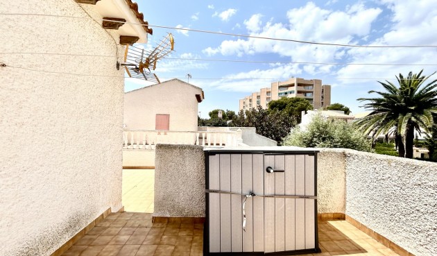 Brukt - Villa -
La Zenia - Costa Blanca