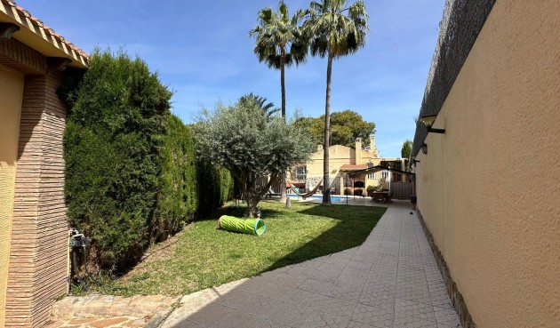 Brukt - Villa -
Torrevieja - Los Balcones - Los Altos del Edén