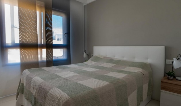 Brukt - Toppleilighet -
Torre de la Horadada - Costa Blanca