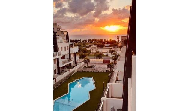Brukt - Toppleilighet -
Torre de la Horadada - Costa Blanca