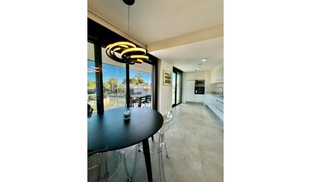 Återförsäljning - Apartment -
Dehesa de Campoamor - Costa Blanca