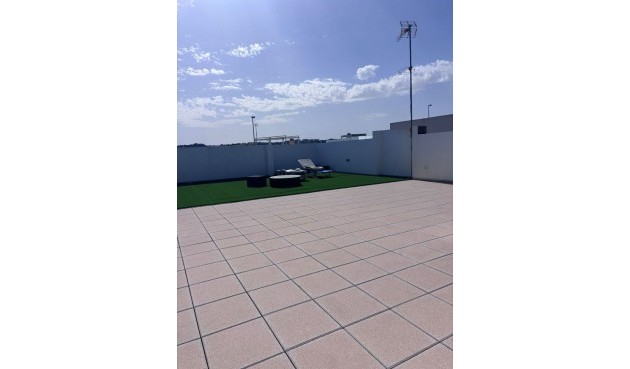 Brukt - Villa -
Villamartin - Costa Blanca