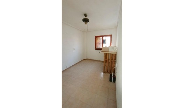 Återförsäljning - Apartment -
Torrevieja - Centro