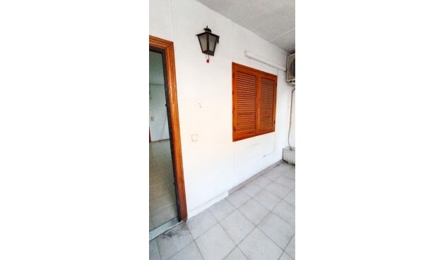 Återförsäljning - Apartment -
Torrevieja - Centro