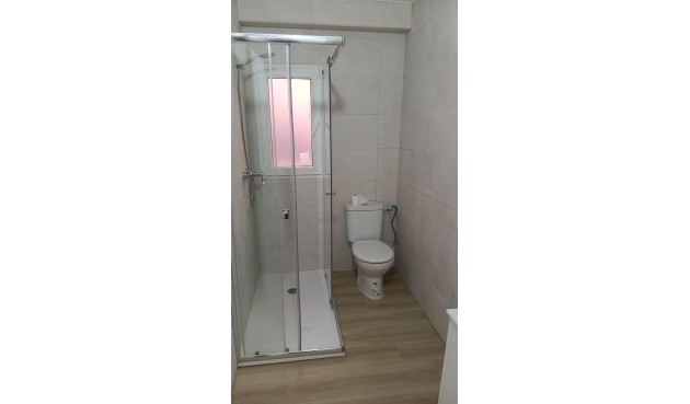 Återförsäljning - Apartment -
Torrevieja - Centro