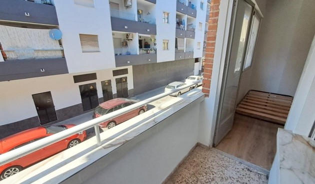 Återförsäljning - Apartment -
Torrevieja - Centro