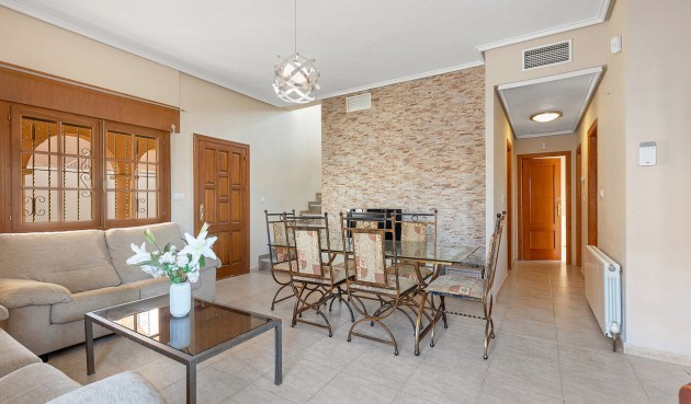 Reventa - Villa -
Ciudad Quesada