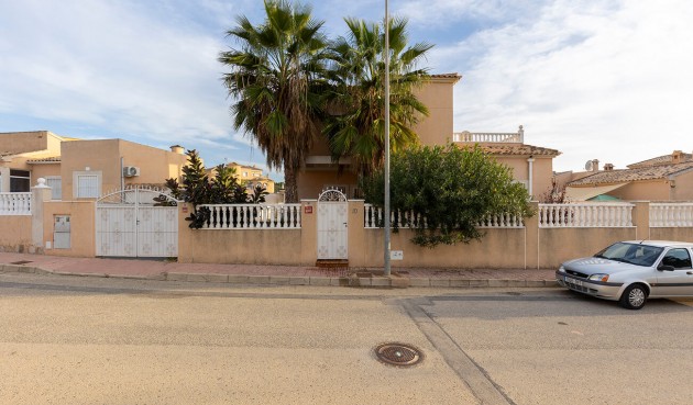Reventa - Villa -
Ciudad Quesada