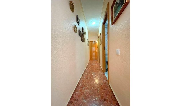 Brukt - Apartment -
Torrevieja - Estacion De Autobuses