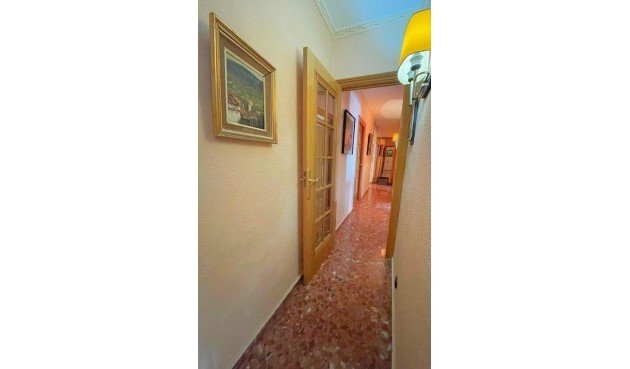 Brukt - Apartment -
Torrevieja - Estacion De Autobuses