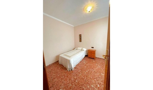 Brukt - Apartment -
Torrevieja - Estacion De Autobuses