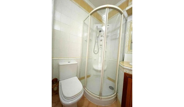Brukt - Apartment -
Torrevieja - Estacion De Autobuses