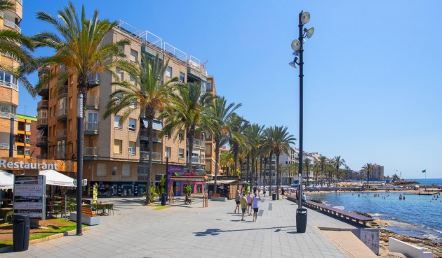 Brukt - Toppleilighet -
Torrevieja - Playa del Cura