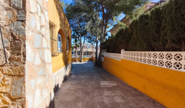 Återförsäljning - Villa -
Torrevieja - Los Balcones