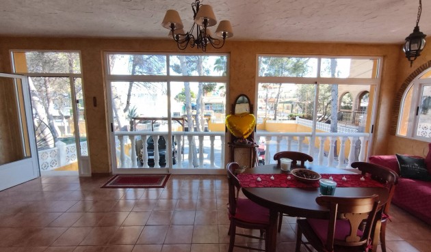 Återförsäljning - Villa -
Torrevieja - Los Balcones